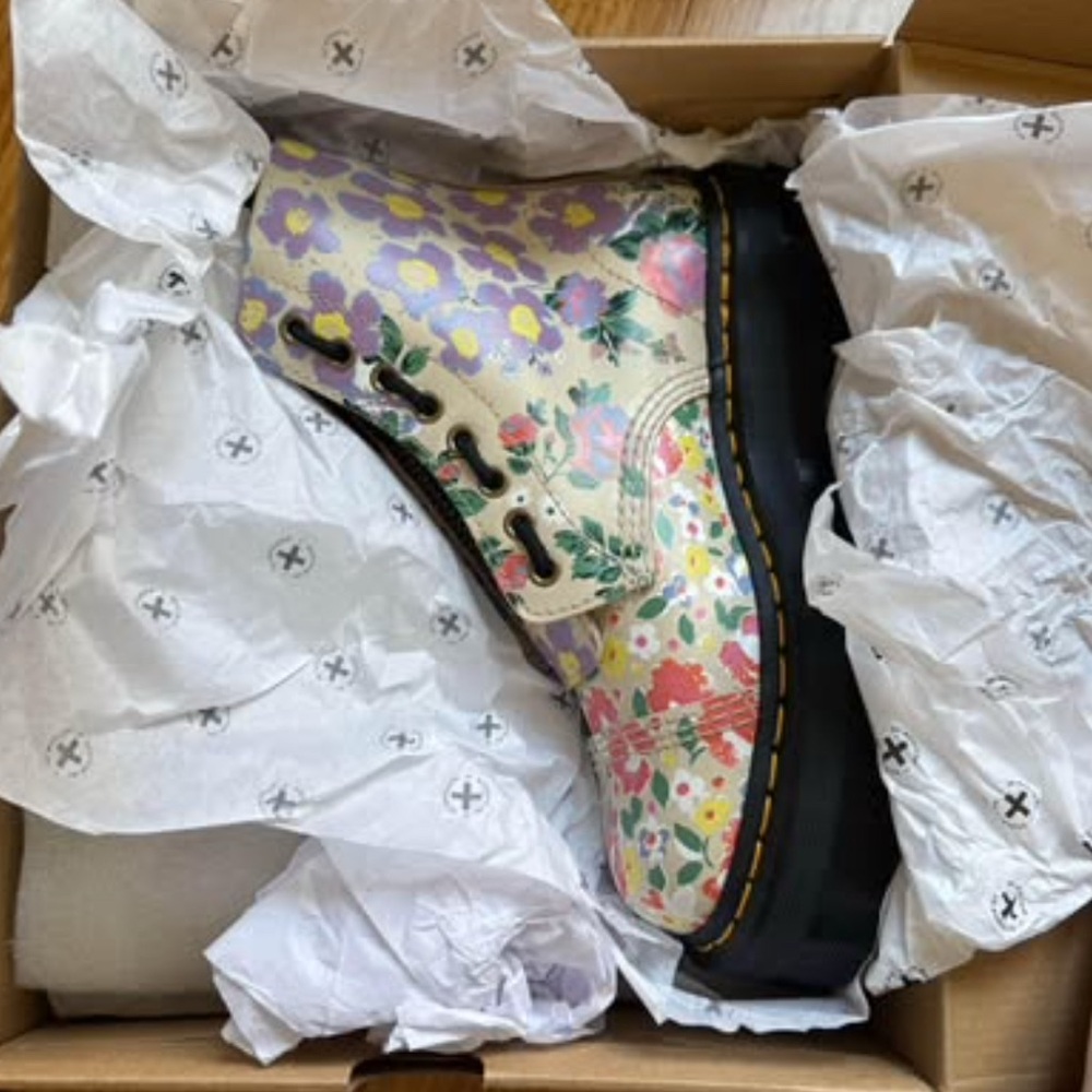 Dr. Martens Sinclair Floral Boots